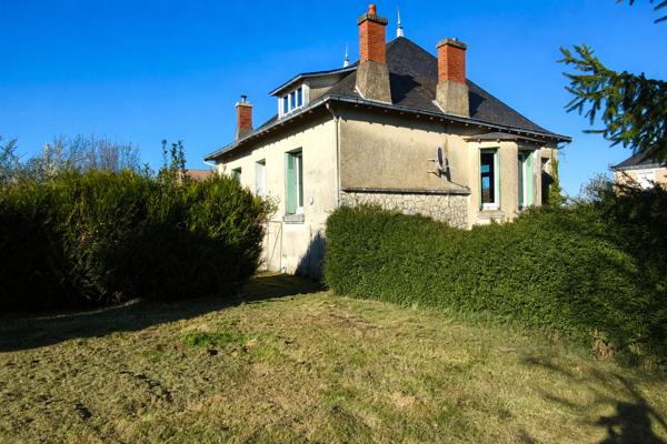 Maison à rénover sur la commune de Chaunay accès rapide N10 Angoulême Poitiers
