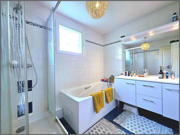 MAISON 104 M2  4 CHAMBRES + TERRAIN 211 M2