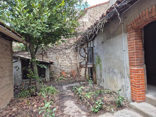 GRANDE MAISON DE 8 PIECES