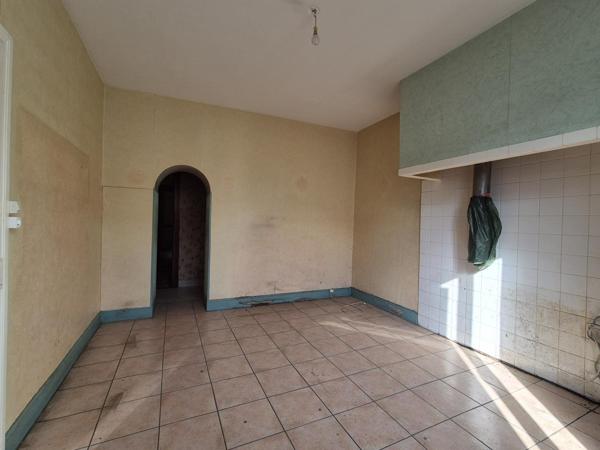 GRANDE MAISON DE 8 PIECES