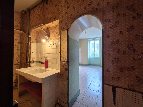 GRANDE MAISON DE 8 PIECES