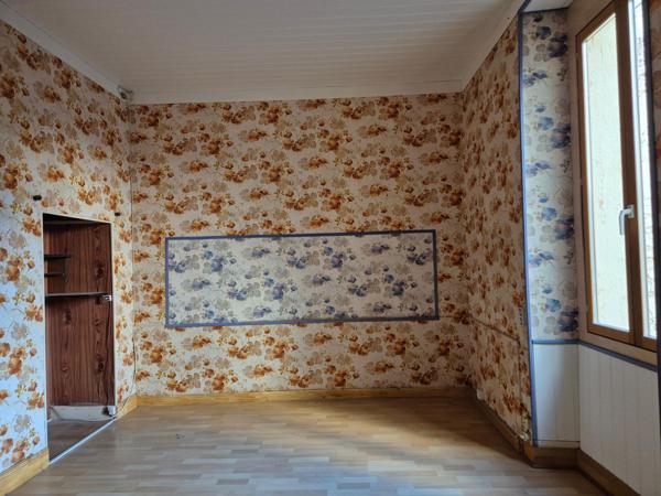 GRANDE MAISON DE 8 PIECES