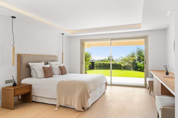 Maison à vendre  7 pièces - 315 m2 CANNES - 06