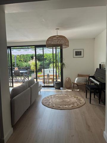 Angers Mongazon - St Leonard 3 chambres 1 bureau Garage Jardin- 140m² au sol