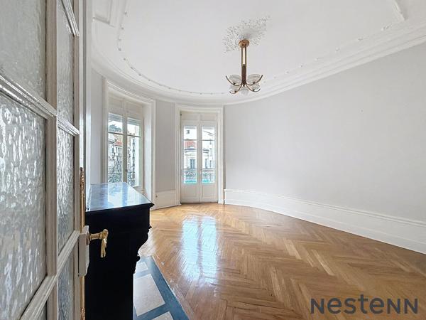 Appartement d'exception ? 136 m² ? 4 chambres ? Place Anatole-France
