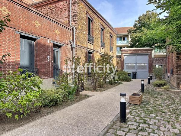 Appartement
         4 pièces
        - 96 m² Exclusivité 580 000 € *