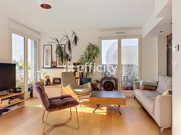 Appartement
         4 pièces
        - 96 m² Exclusivité 580 000 € *