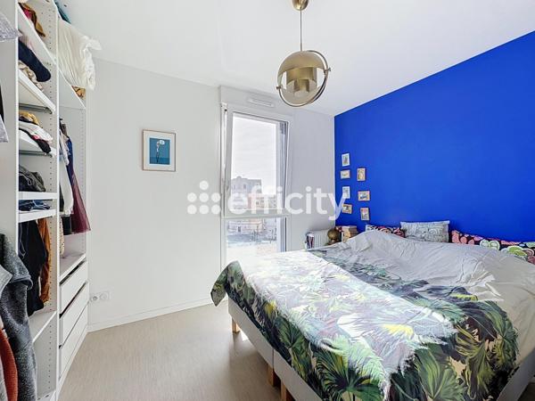 Appartement
         4 pièces
        - 96 m² Exclusivité 580 000 € *