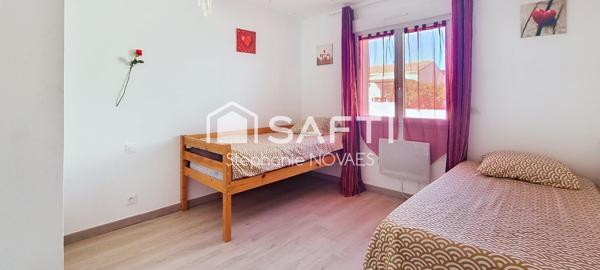 A vendre - Maison T4 R+1  avec piscine et garage, proche des plages.