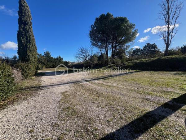 Local d'activités de 115 m²