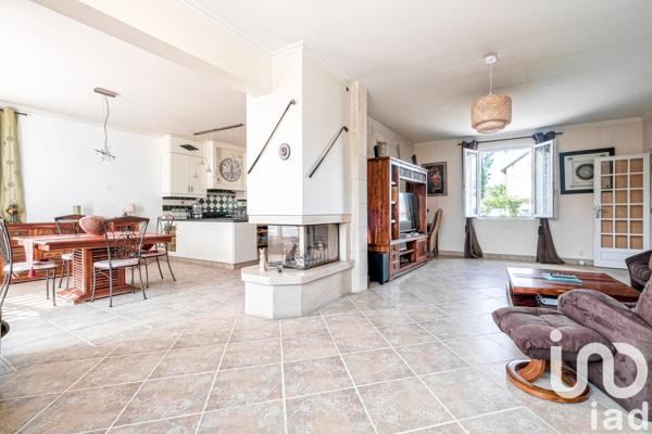 Maison à vendre 6 pièces 225 m² Jossigny