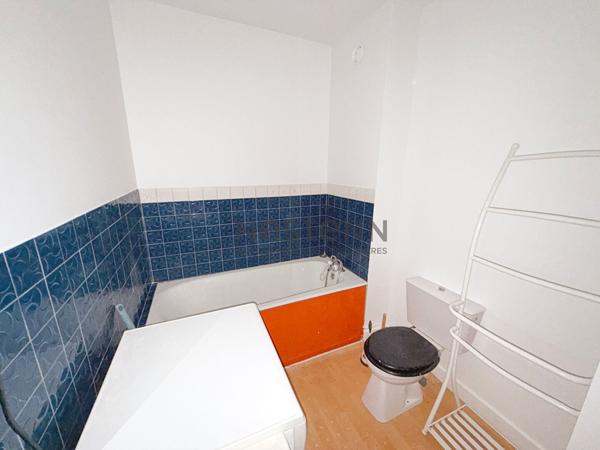 Limoges - Studio 1 pièce 31 m2 - place de parking - cave  - idéal investisseurs