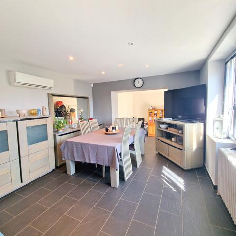 Villefranche-sur-Saône (69400) Maison quartier pavillonnaire dans un cadre verdoyant et paisible