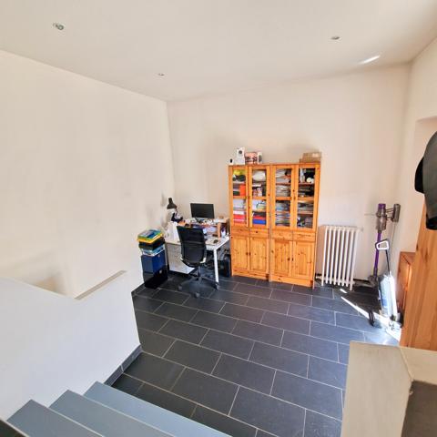 Villefranche-sur-Saône (69400) Maison quartier pavillonnaire dans un cadre verdoyant et paisible