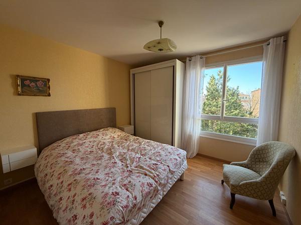 17200 ROYAN ROYAN - T2 meublé avec potentiel T3 proche plage et commerces