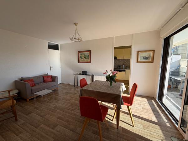 17200 ROYAN ROYAN - T2 meublé avec potentiel T3 proche plage et commerces