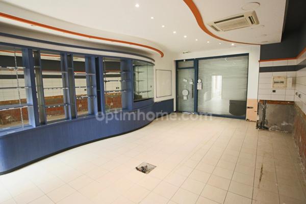 Hem Centre - Immeuble mixte - Professionnel et habitation 375 m2