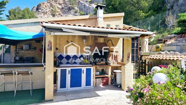 :  Villa au calme avec jardin, piscine et énergie verte
