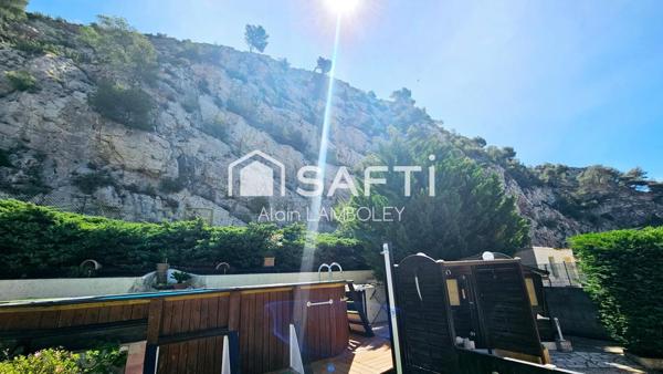 :  Villa au calme avec jardin, piscine et énergie verte