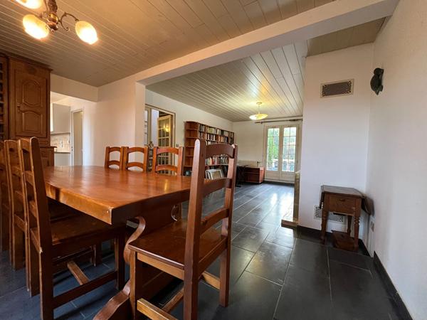 MAISON 6 PIÈCES  JARDIN  ET GARAGE