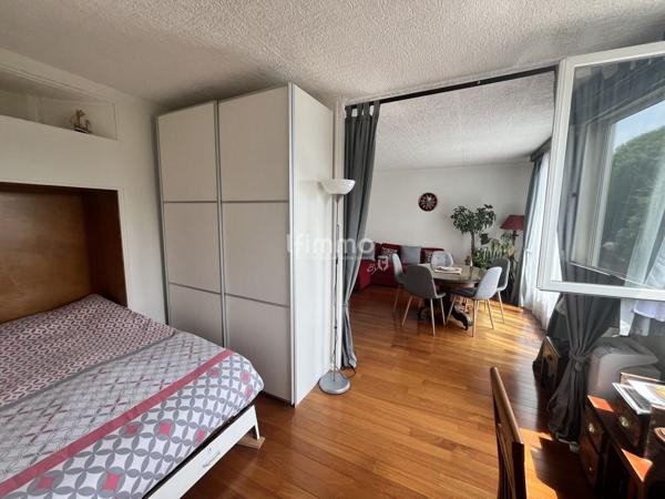 Appartement 3 pièces en centre ville dans résidence tres calme