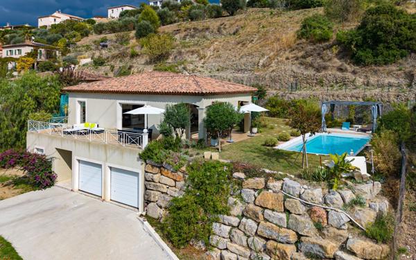 Maison à vendre    4 pièces • 164 m2 Nice