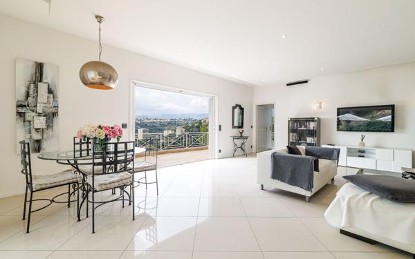 Maison à vendre    4 pièces • 164 m2 Nice