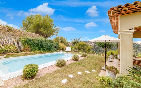 Maison à vendre    4 pièces • 164 m2 Nice