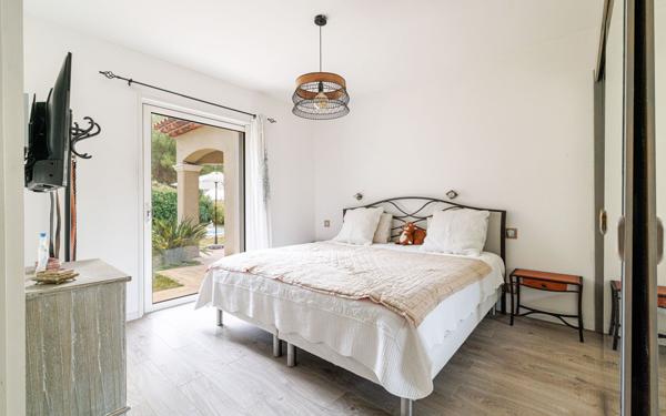 Maison à vendre    4 pièces • 164 m2 Nice