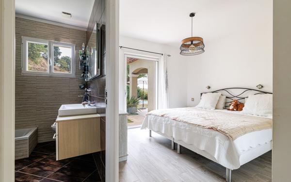 Maison à vendre    4 pièces • 164 m2 Nice