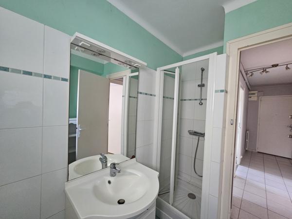 Appartement de type 4 de 70.57m² avec grand box et cave Détails des diagnostics énergétiques