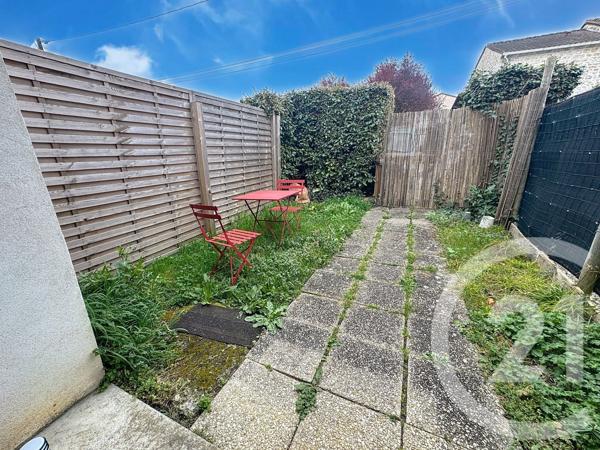 Maison à vendre  5 pièces - 115 m 2   ANGOULEME  - 16