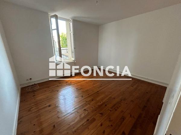Location Appartement 4 pièces 109.64 m² - 19, RUE ALEXANDRE ROCHE Roanne 42300
