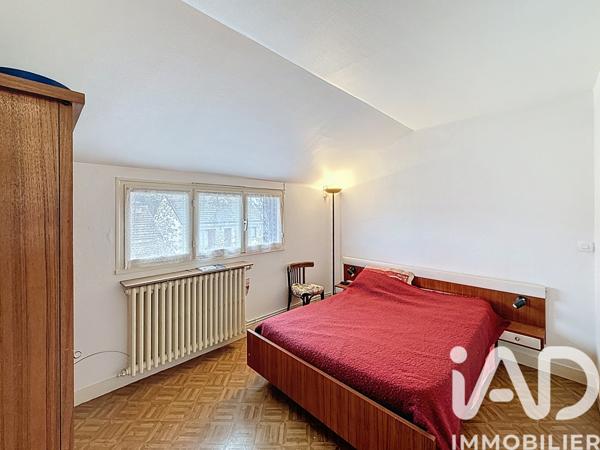 Maison à vendre 9 pièces 239 m² Garges-lès-Gonesse