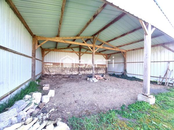 Hangar 100m² sur terrain de 735m²