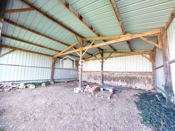 Hangar 100m² sur terrain de 735m²