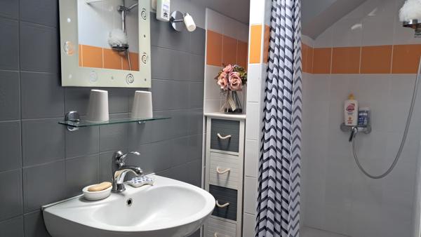 Maison
         4 pièces
        - 160 m² 299 000 € *