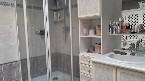 Maison
         4 pièces
        - 160 m² 299 000 € *