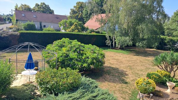 Maison
         4 pièces
        - 160 m² 299 000 € *
