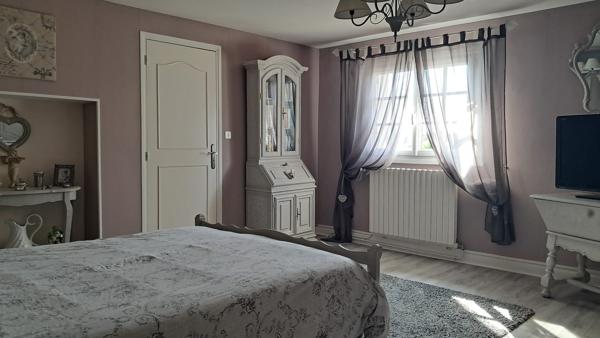 Maison
         4 pièces
        - 160 m² 299 000 € *