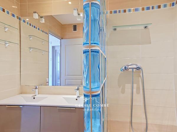Appartement
         4 pièces
        - 100 m² Exclusivité 332 000 € *