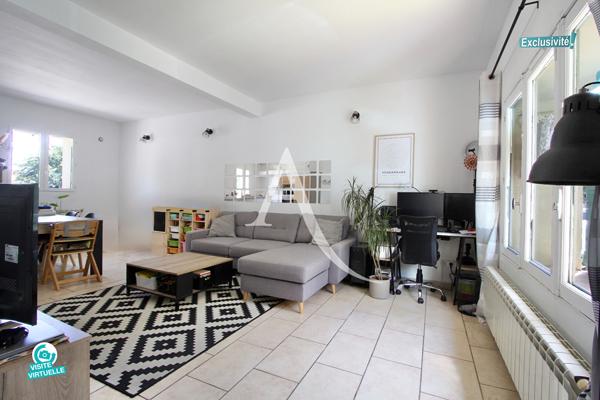 EXCLUSIVITÉ L'ADRESSE - LATTES BOIRARGUES - MAISON DE VILLE MITOYENNE - 4 PIÈCES D'ENVIRON 90 M² - 3 CHAMBRES - REMISE INDÉPENDANTE