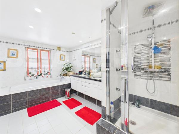 UNE CHAPELLE A DRAVEIL