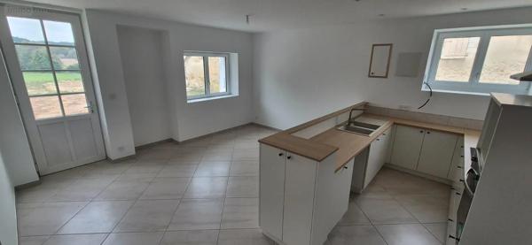 Location - Maison Cherré-Au 72400 5 pièces 107 m 2 410 m 2