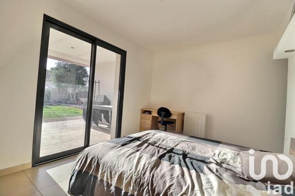 Maison traditionnelle 7 pièces de 134 m² à Le Cannet-des-Maures (83340)