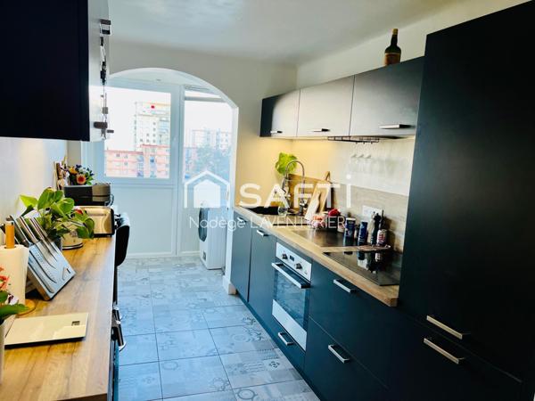 En exclusivité Appartement T3-bis vue mer Ajaccio