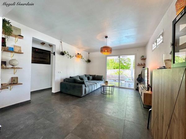 EN EXCLUSIVITÉ – VILLA RENOVEE AVEC PISCINE - SAINT FRANCOIS