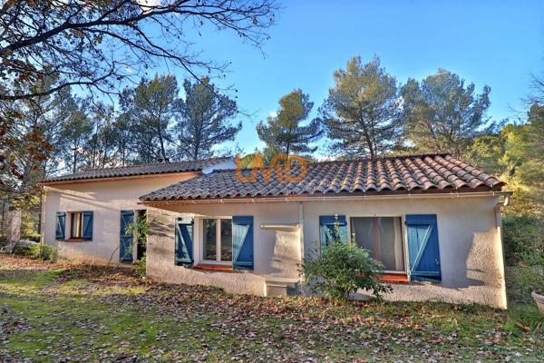 Maison de campagne plain pied 3 chambres Piscine 5000m2 de terrain