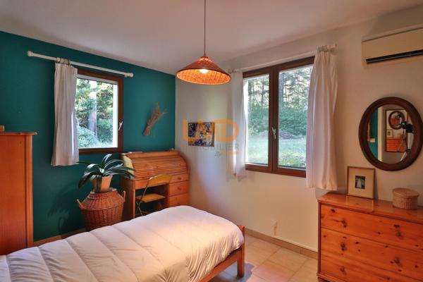 Maison de campagne plain pied 3 chambres Piscine 5000m2 de terrain