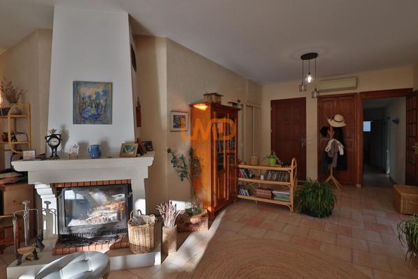 Maison de campagne plain pied 3 chambres Piscine 5000m2 de terrain